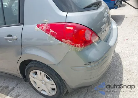 2010 Nissan Versa 1.8S из США, поврежденный, VIN 3N1BC1CP0AL399143